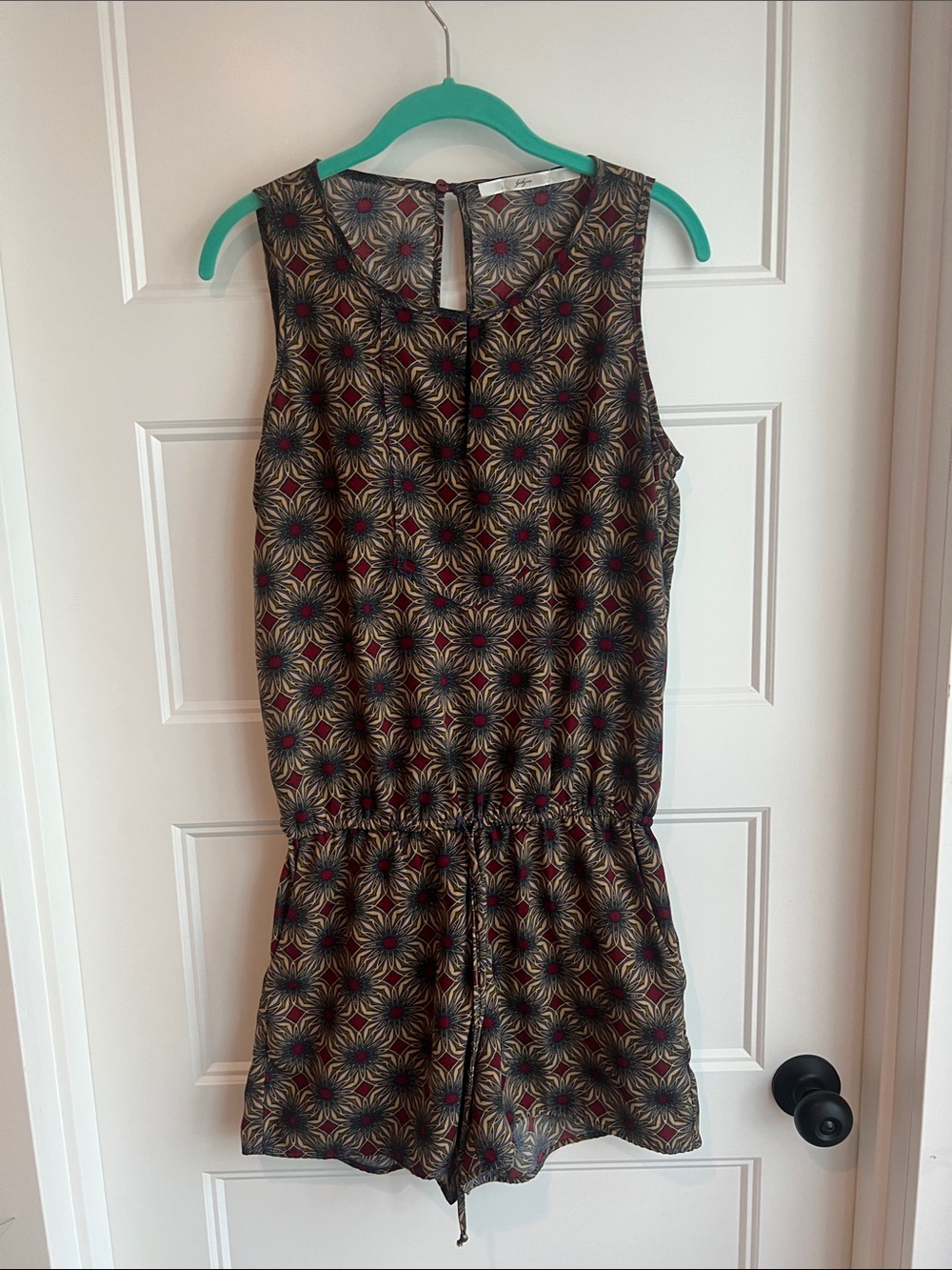 Sleeveless Floral Geometric Drawstring Romper in Olive and Burgundy